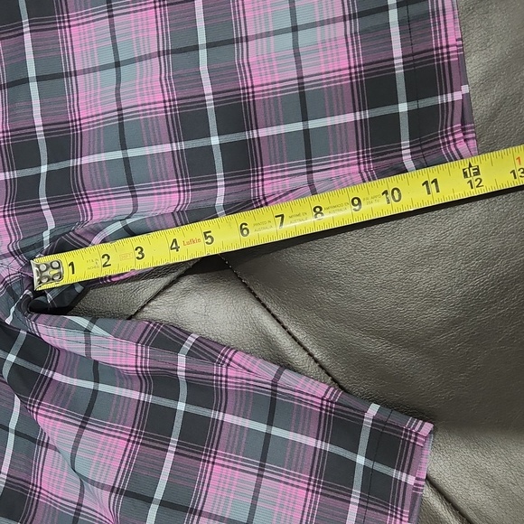 NIKEgolf Tour Performance Dryfit shorts. Like New! - Picture 6 of 7